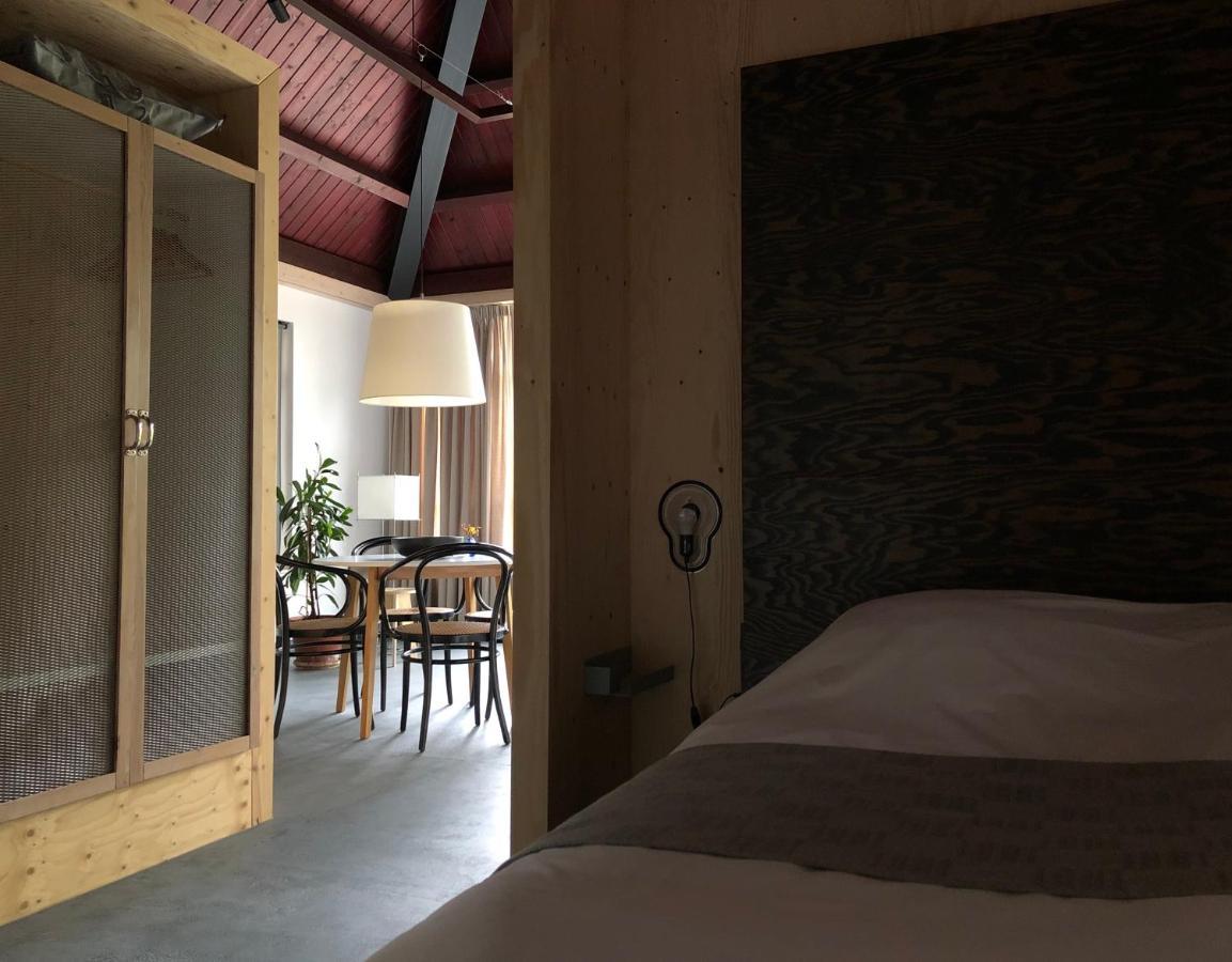 Het Lokaal Apartment Middelburg Bagian luar foto